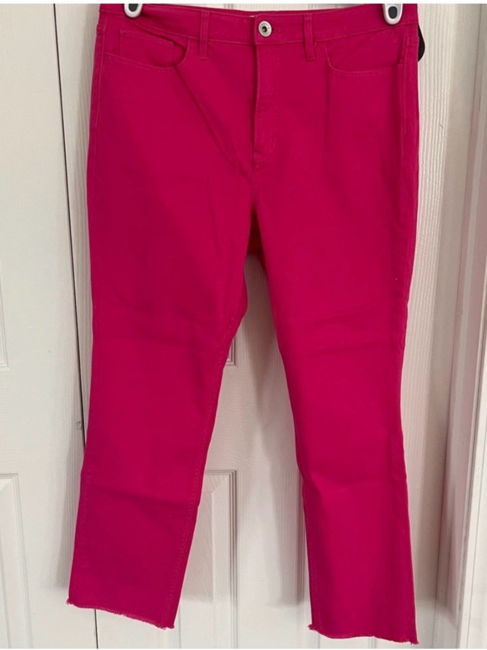 Vineyard Vines Hot Pink Cropped Stretch Jeans